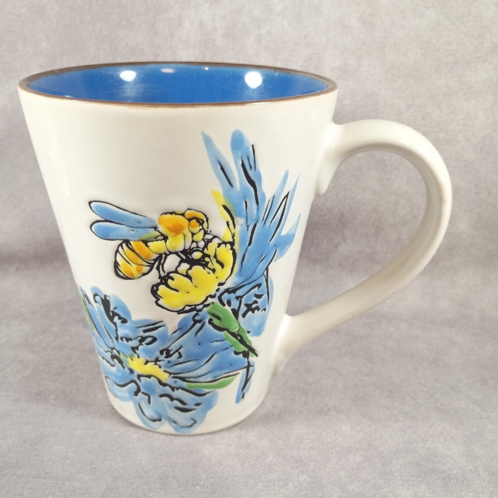 Spectrum Blue Flower Coffee Mug w/ Blue Interior Honey Bee 2015 Rare